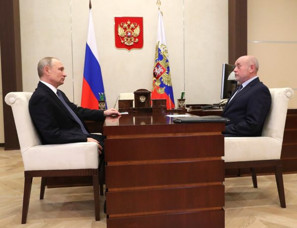 Путин встретился с Фрадковым-старшим, чтобы узнать, как Россия встроится между США и Китаем