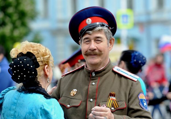 Политолог назвал китчем идею главы «СР» задействовать в качестве кандидатов на выборах в ГД казаков
