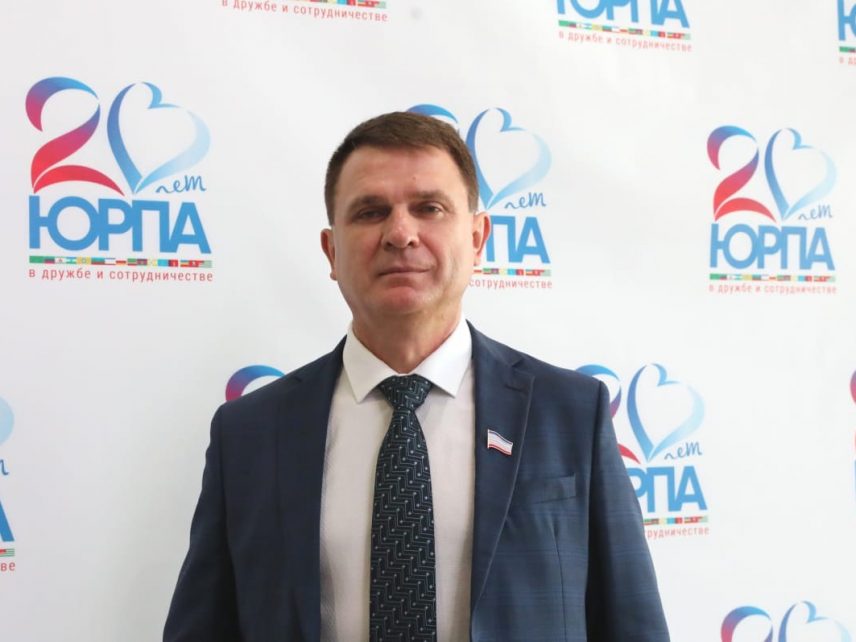 Депутат Госдумы от Крыма поможет с референдумом в ЛНР