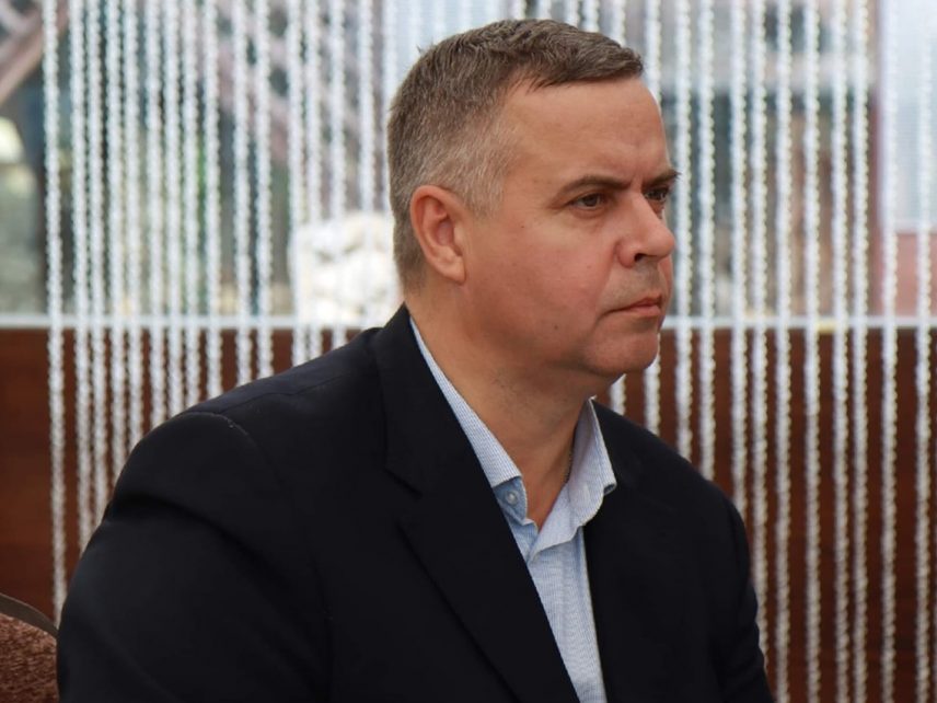 Севастопольского общественника не устроили ответы главы капстроя