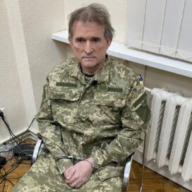 Медведчук призвал Путина обменять его на украинских военных в Мариуполе