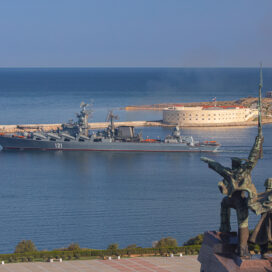 Возможный военно-морской конфликт у берегов Крыма обсудили в Севастополе