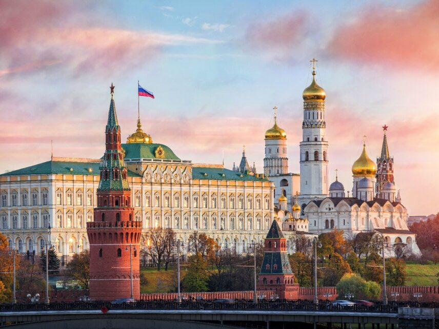 Идею переименовать Россию в Московию взяли из средневековья