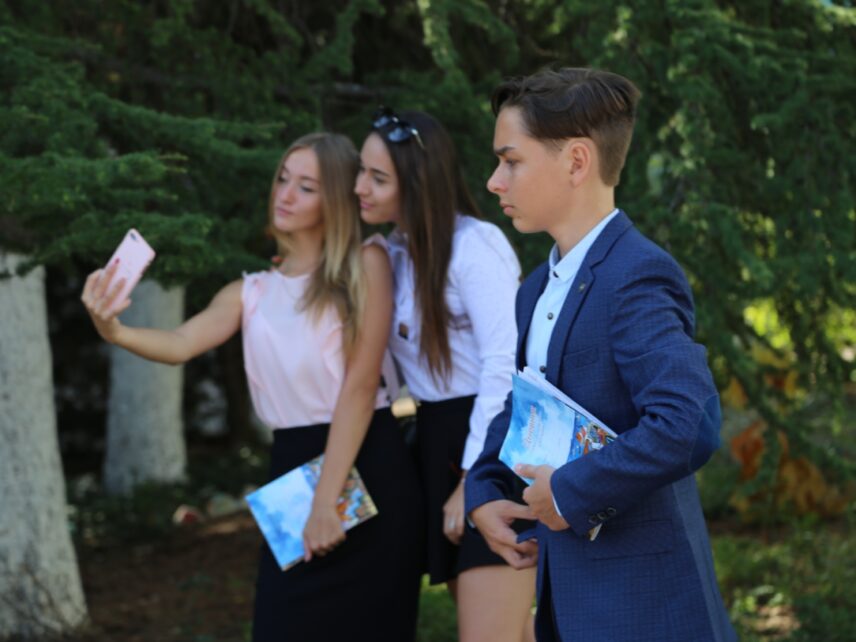 В России упростят трудоустройство подростков