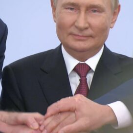 Путин встретился с главами новых российских регионов