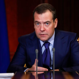 Медведев уверен, что у РФ развяжутся руки после выхода из договора о вооружённых силах