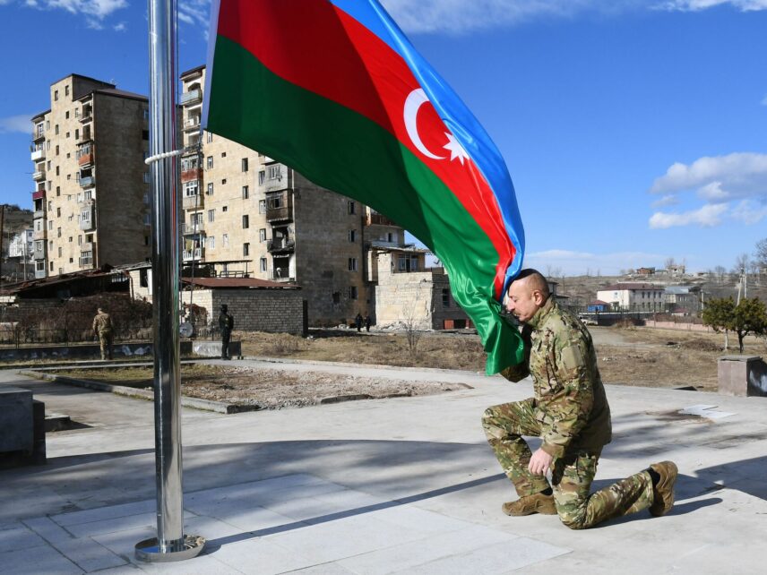 Зачем руководство Азербайджана спешит провести президентские выборы