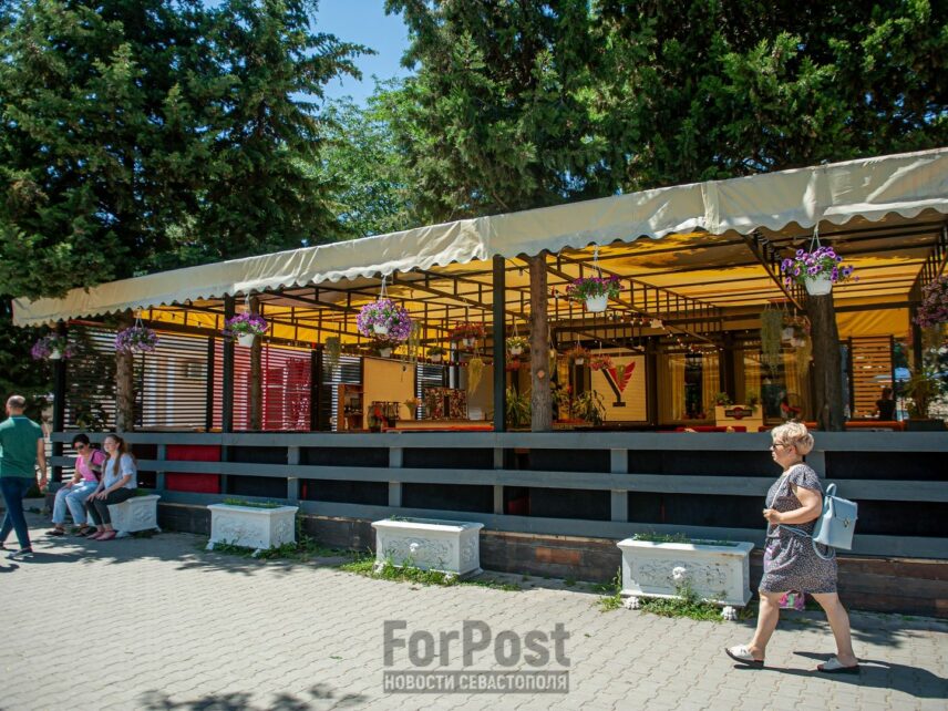 В Севастополе бизнес-омбудсмен поддерживает продление льгот по аренде летних кафе